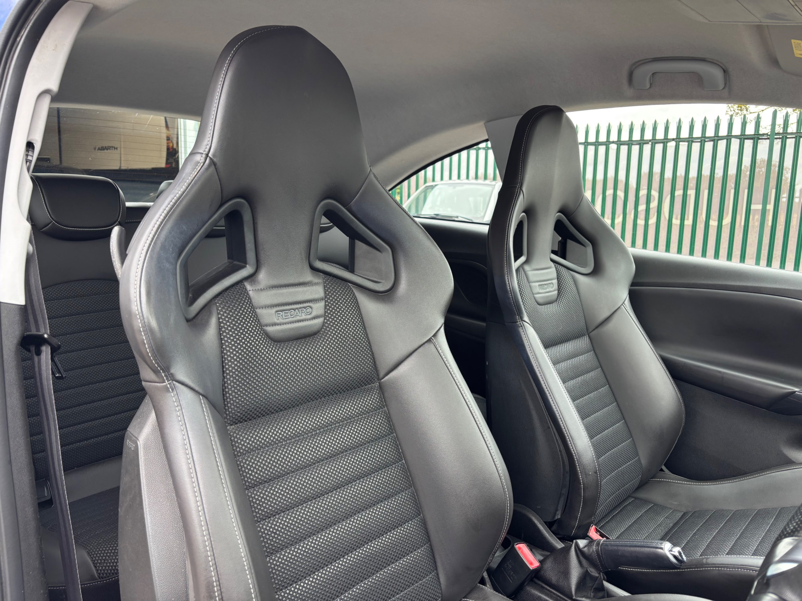 
                                                Voiture
                                                 Vauxhall Corsa VXR
