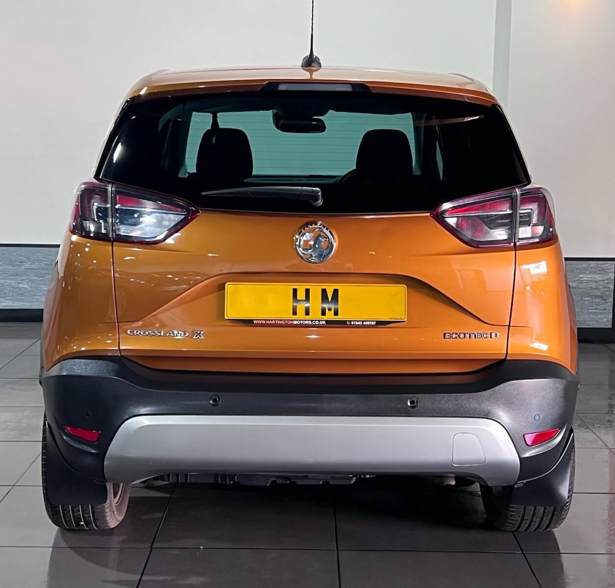 Voiture
                                                 Vauxhall Crossland X 1.6 Turbo D ecoTEC Elite Nav SUV 5dr Diesel Manual Euro 6 (s/s) (99 ps)