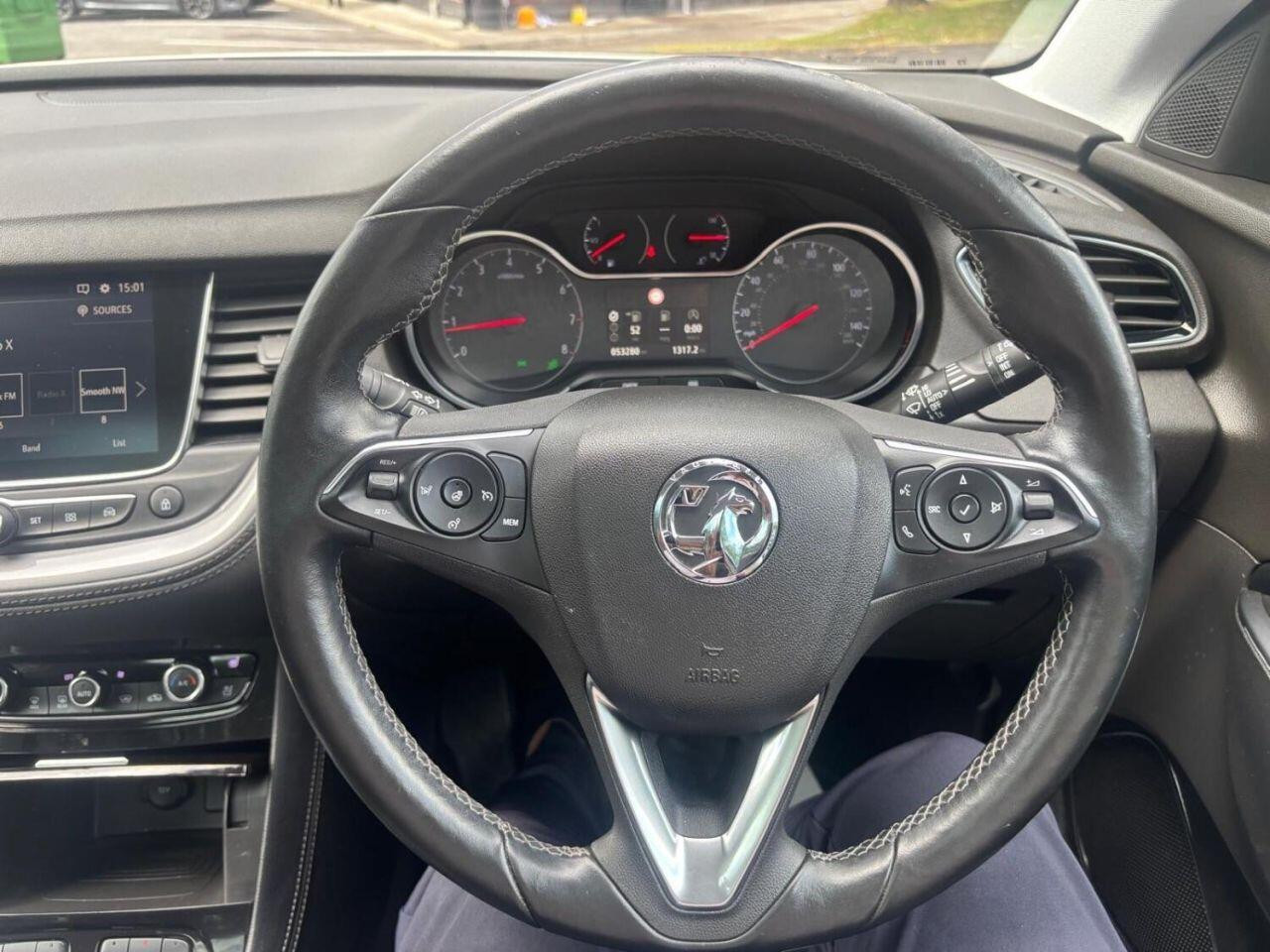 
                                                Voiture
                                                 Vauxhall Grandland X 1.2 Turbo Elite Nav SUV 5dr Petrol Manual Euro 6 (s/s) (130 ps)