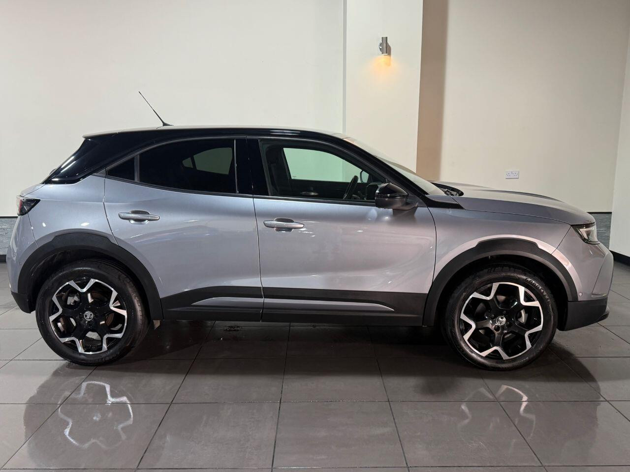 Voiture
                                                 Vauxhall Mokka 1.2 Turbo Ultimate SUV 5dr Petrol Auto Euro 6 (s/s) (130 ps)