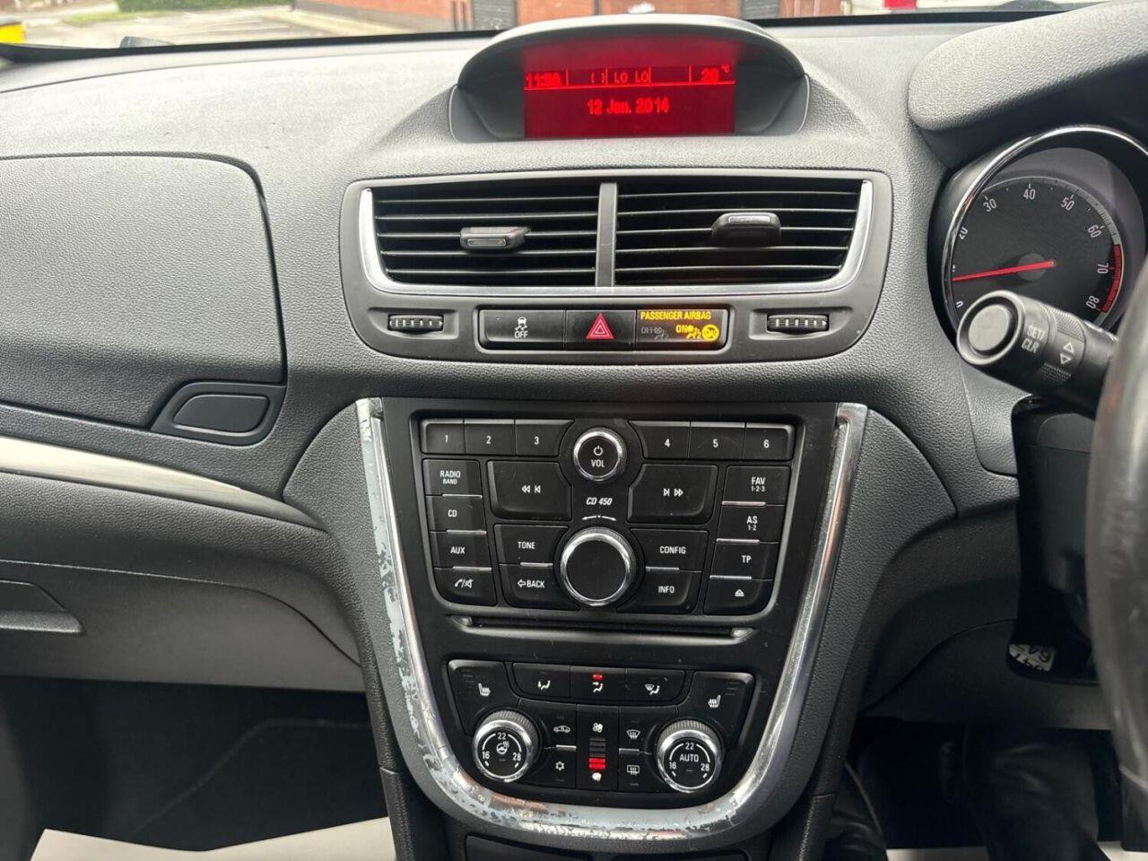 
                                                Voiture
                                                 Vauxhall Mokka 1.4i Turbo SE SUV 5dr Petrol Auto 2WD Euro 6 (140 ps)