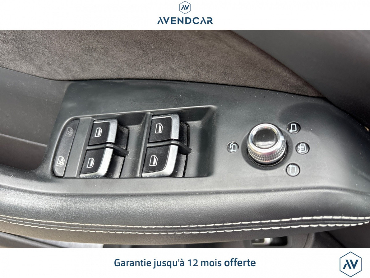 
                                                Voiture
                                                 Véhicule Audi SQ5