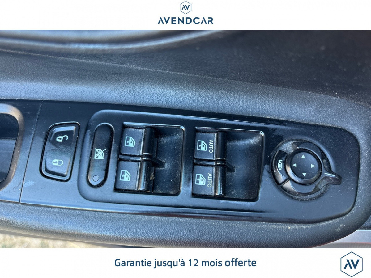 
                                                Voiture
                                                 Véhicule Jeep Renegade