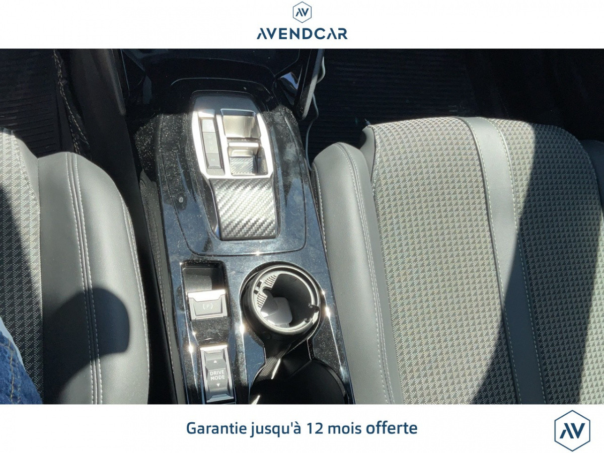 
                                                Voiture
                                                 Véhicule Peugeot 2008 (2)