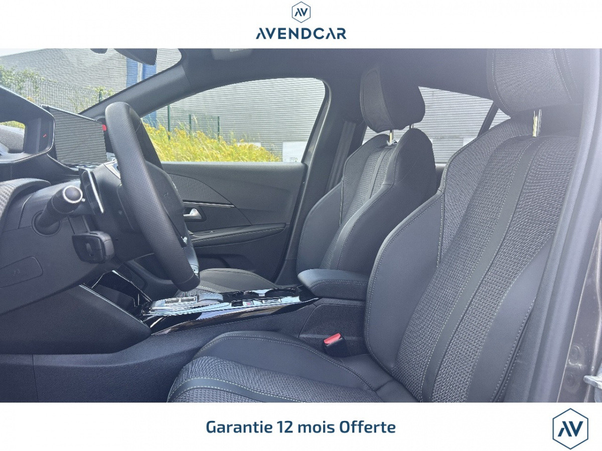 
                                                Voiture
                                                 Véhicule Peugeot 208