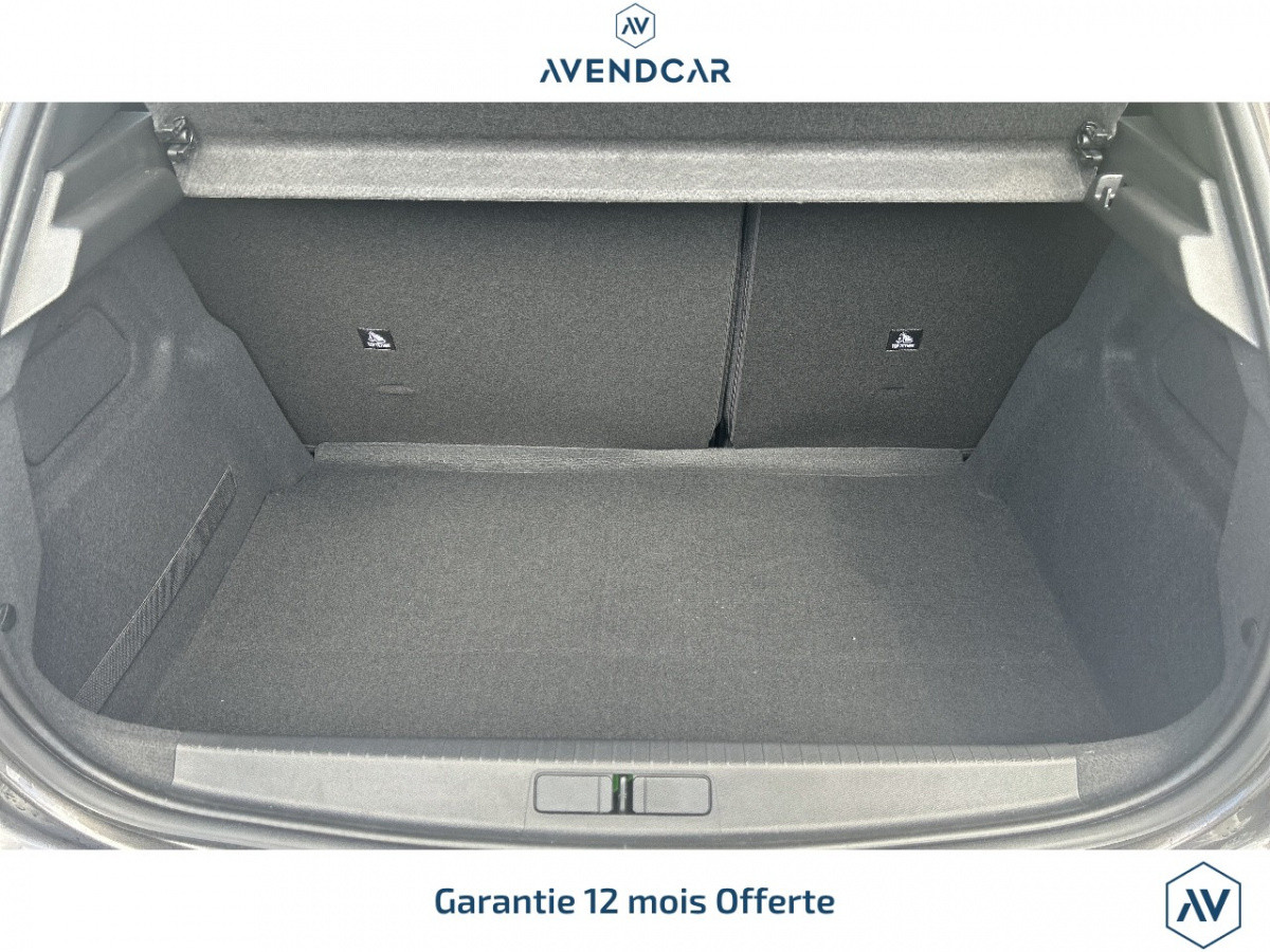 
                                                Voiture
                                                 Véhicule Peugeot 208