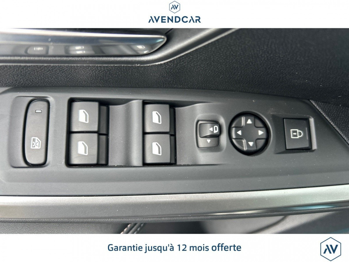 
                                                Voiture
                                                 Véhicule Peugeot 3008