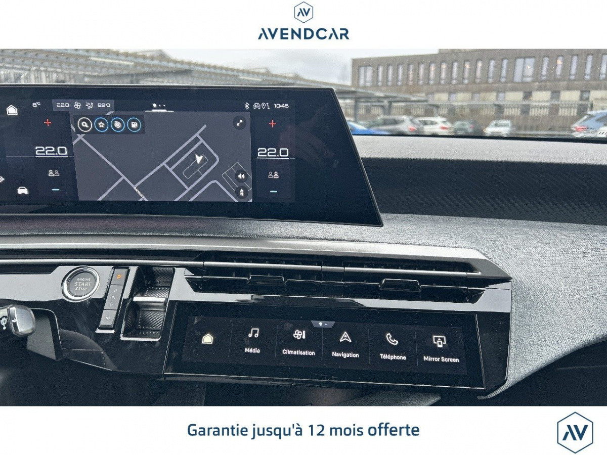 
                                                Voiture
                                                 Véhicule Peugeot 3008