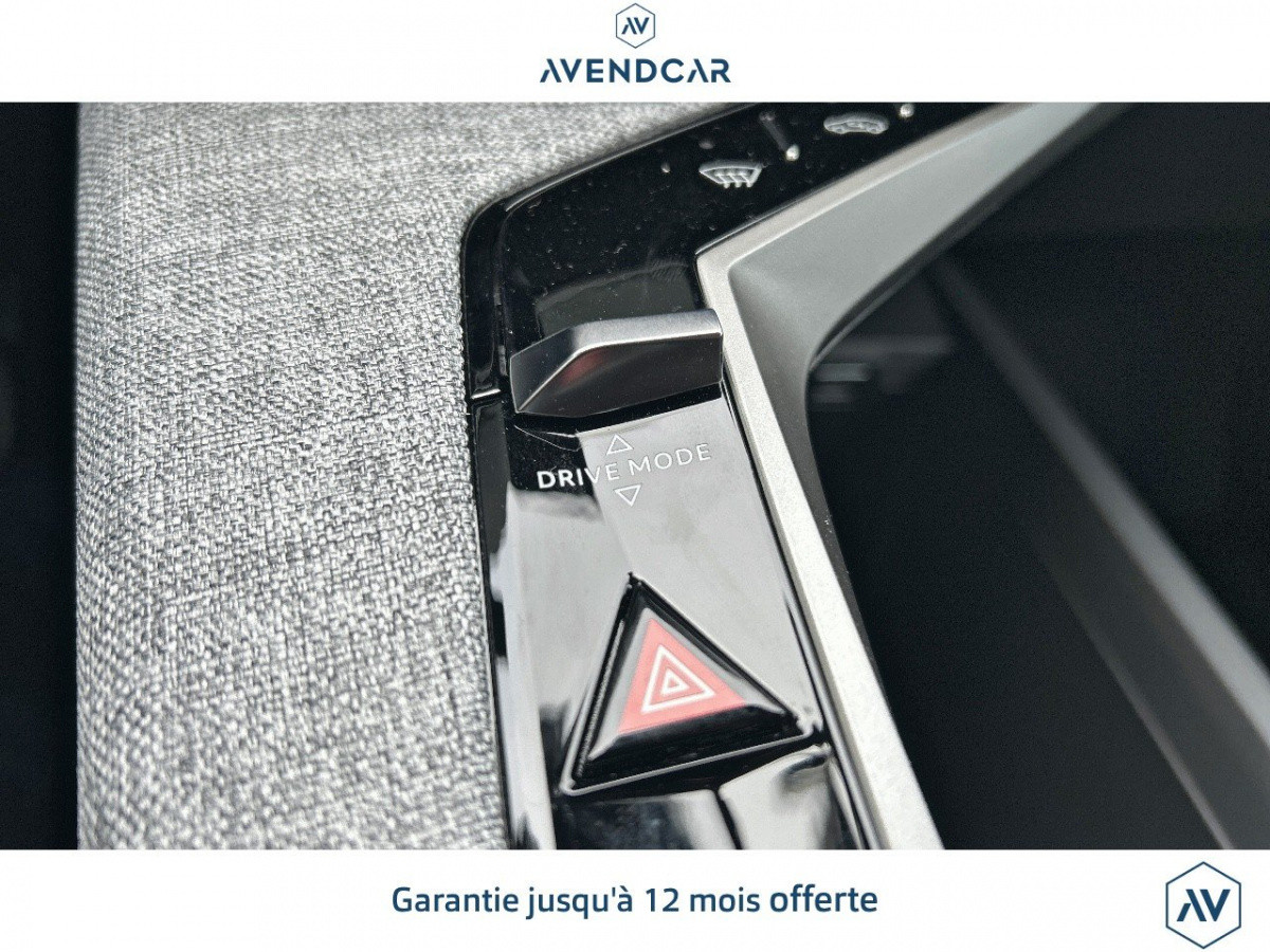 
                                                Voiture
                                                 Véhicule Peugeot 3008