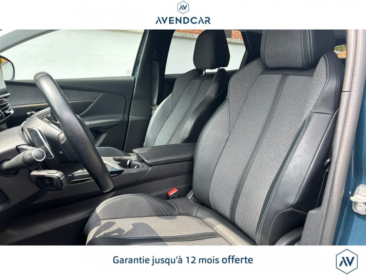 
                                                Voiture
                                                 Véhicule Peugeot 3008