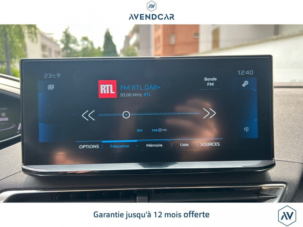 
                                                Voiture
                                                 Véhicule Peugeot 3008