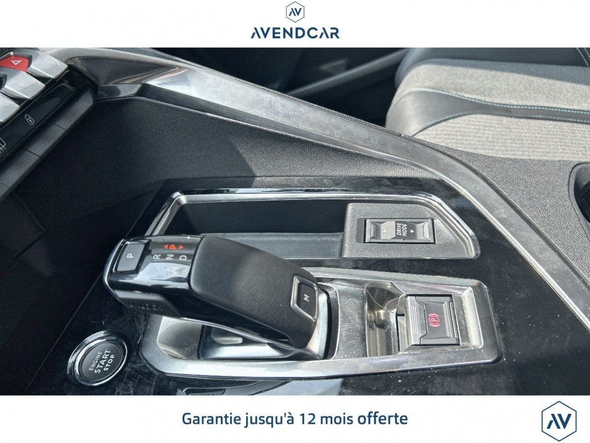 
                                                Voiture
                                                 Véhicule Peugeot 3008