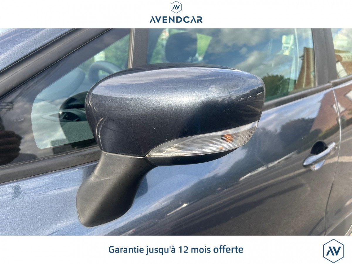 
                                                Voiture
                                                 Véhicule Renault Clio (4)