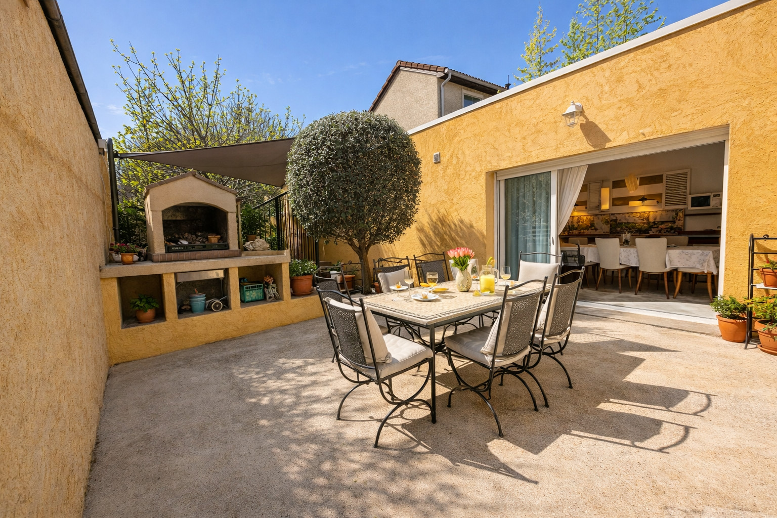 
                                                Vente
                                                 VÉNISSIEUX – MAISON COUP DE CŒUR EN IMPASSE, AU CALME ABSOLU