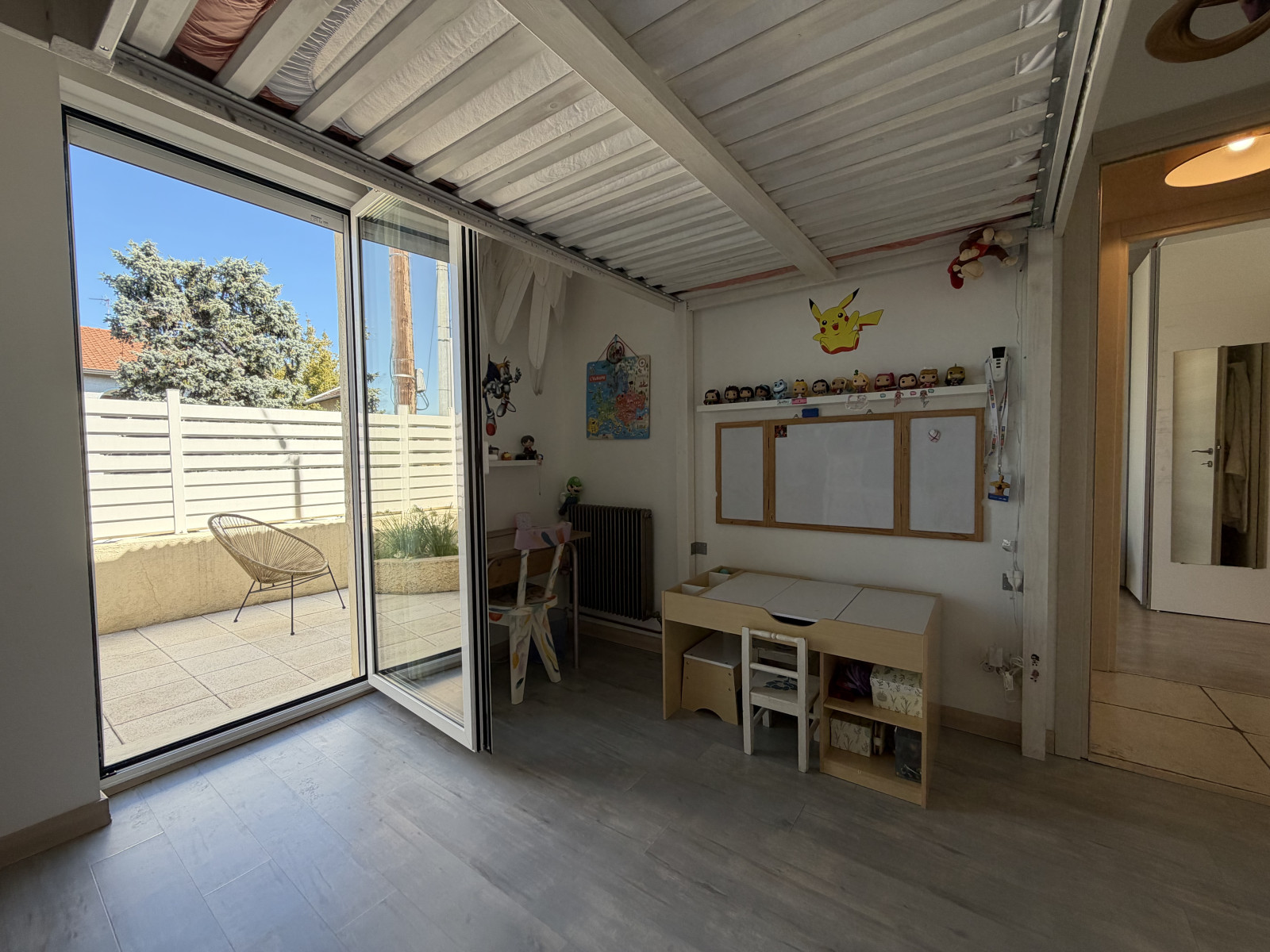 
                                                Vente
                                                 VÉNISSIEUX – MAISON COUP DE CŒUR EN IMPASSE, AU CALME ABSOLU