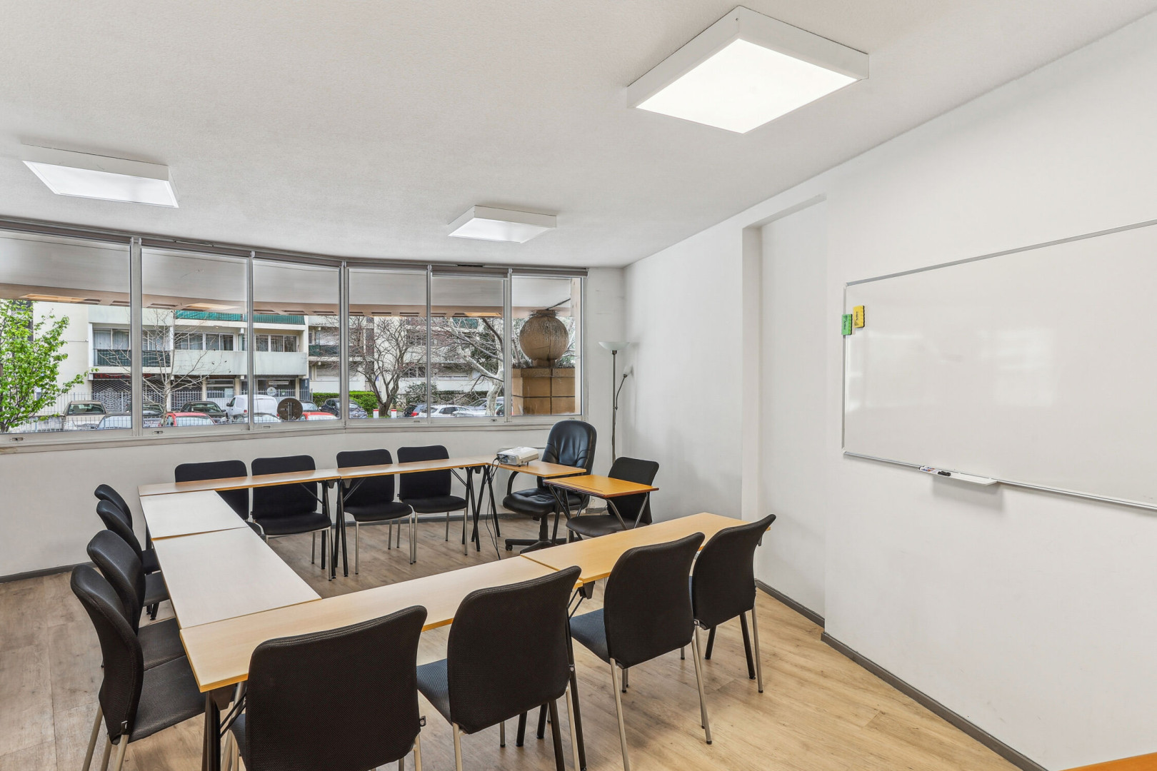 
                                                Vente
                                                 Vente Bureaux Aix-en-Provence 13090