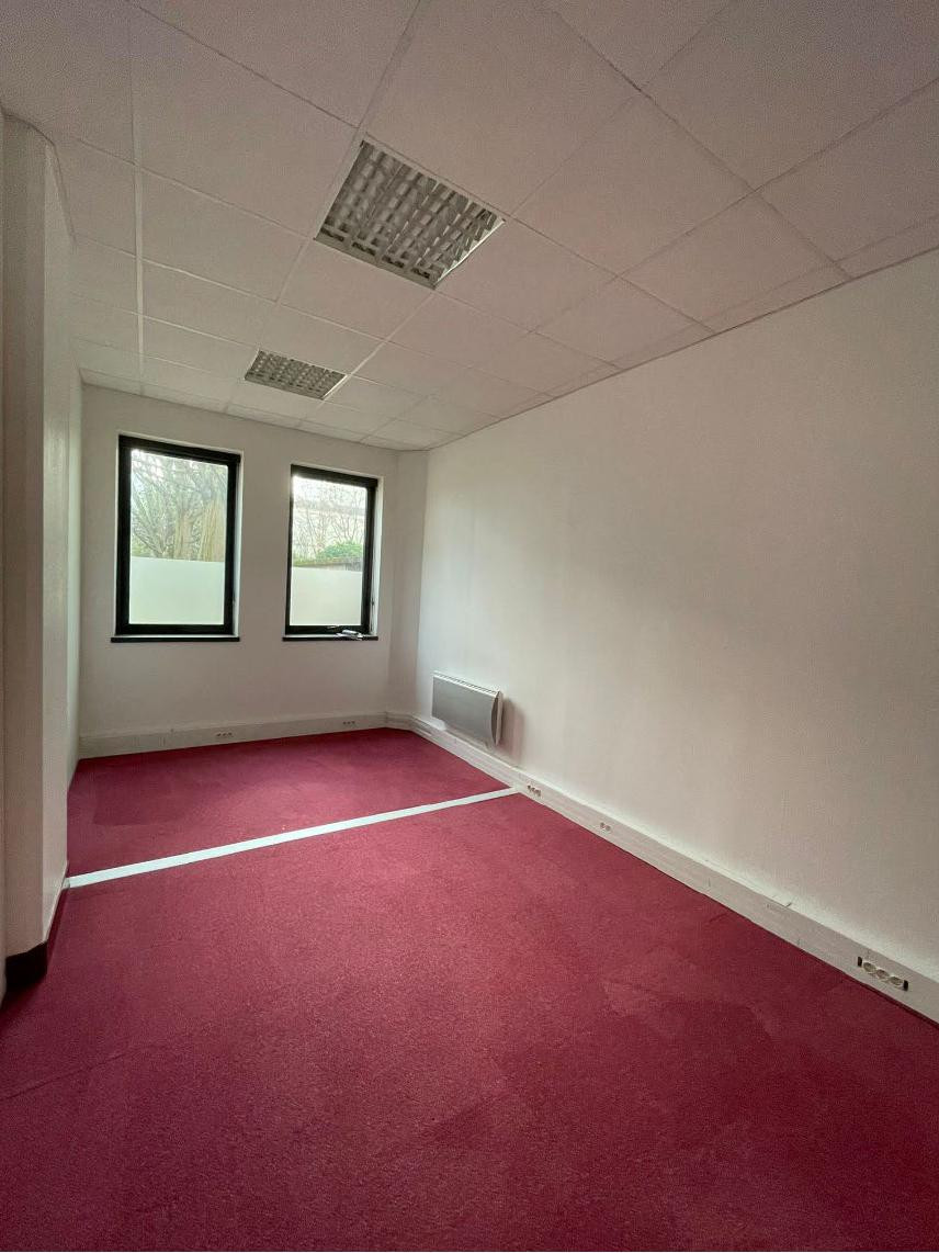 
                                                Vente
                                                 Vente Bureaux Courbevoie 92400