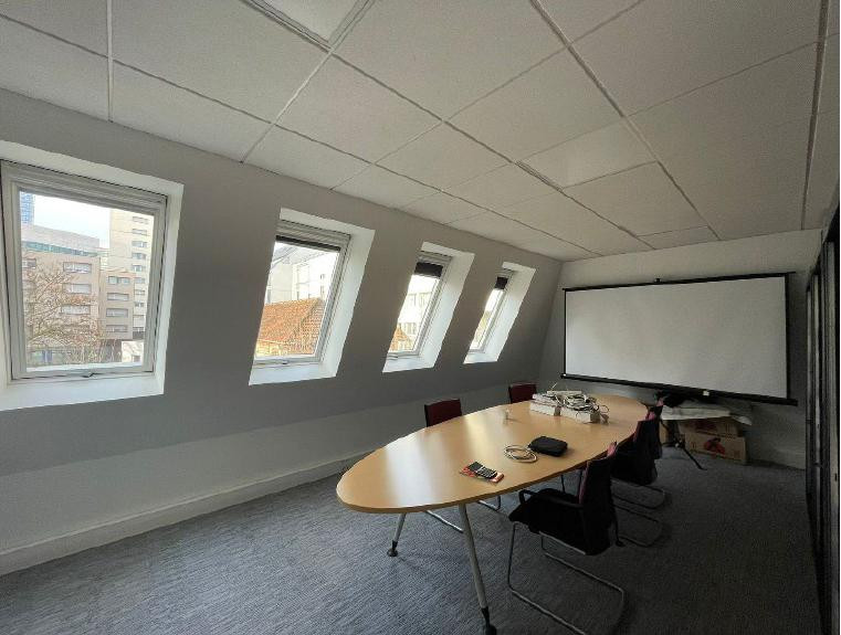
                                                Vente
                                                 Vente Bureaux Courbevoie 92400