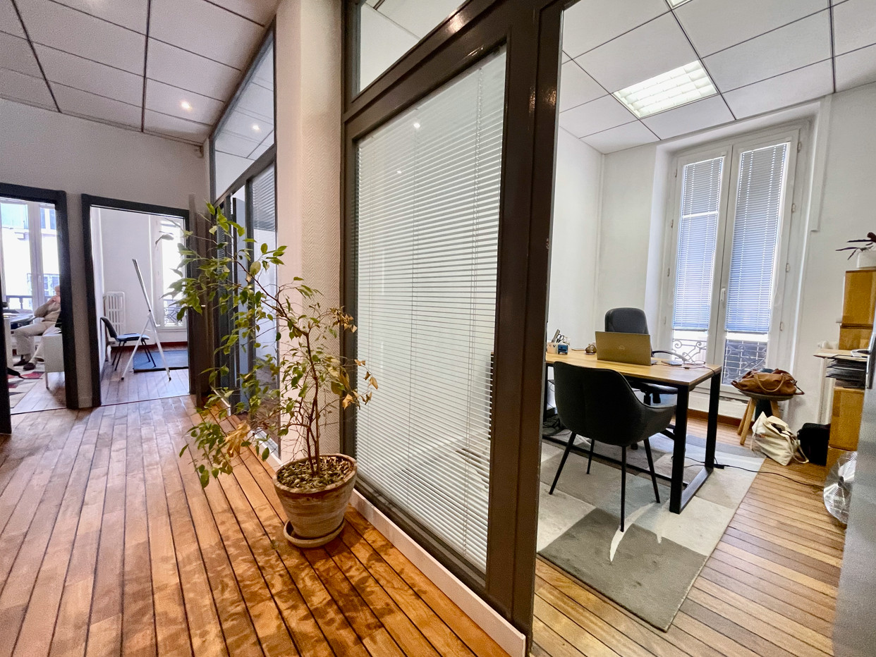 
                                                Vente
                                                 Vente Bureaux Marseille 13001