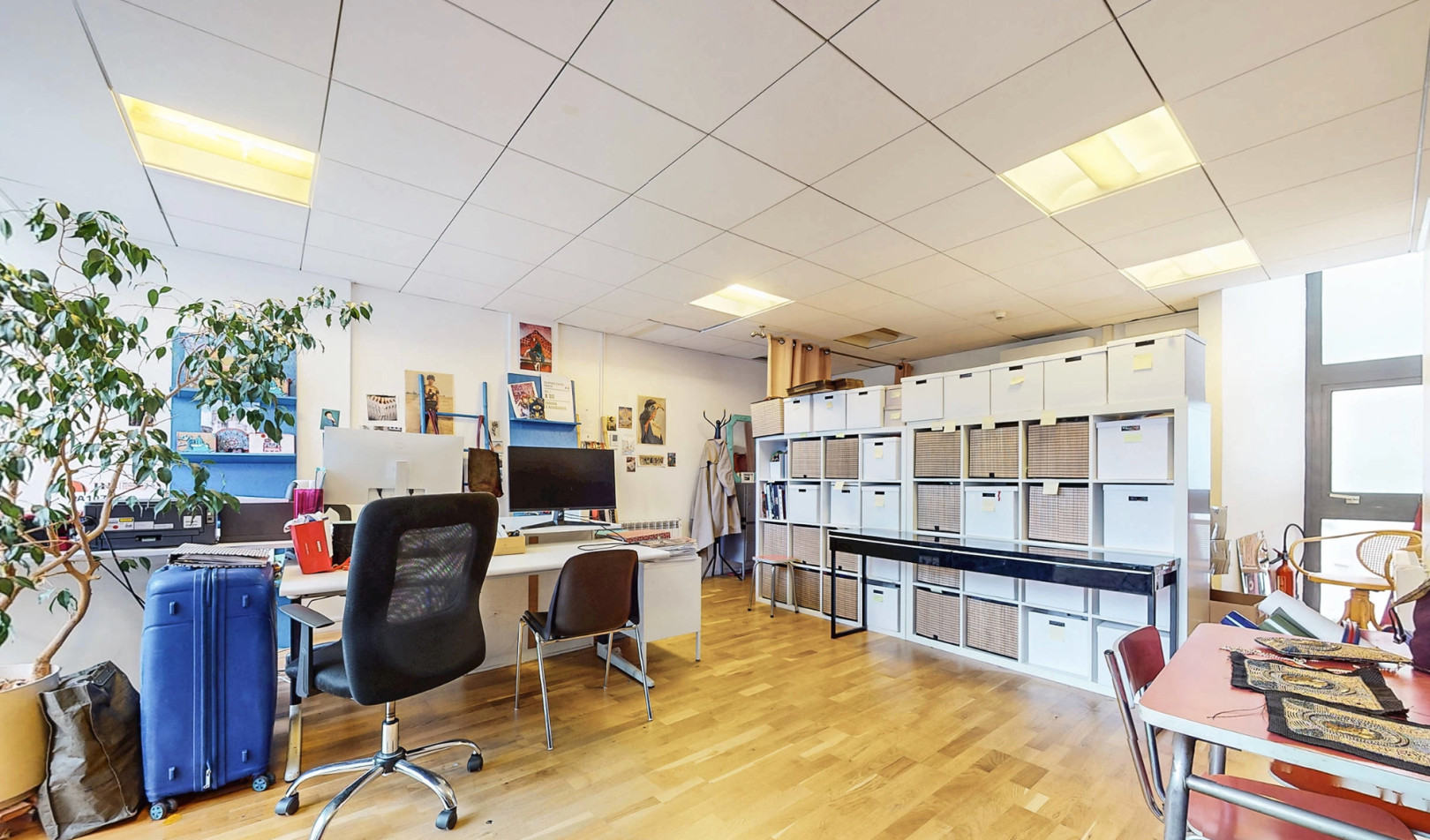 
                                                Vente
                                                 Vente Bureaux Montreuil 93100