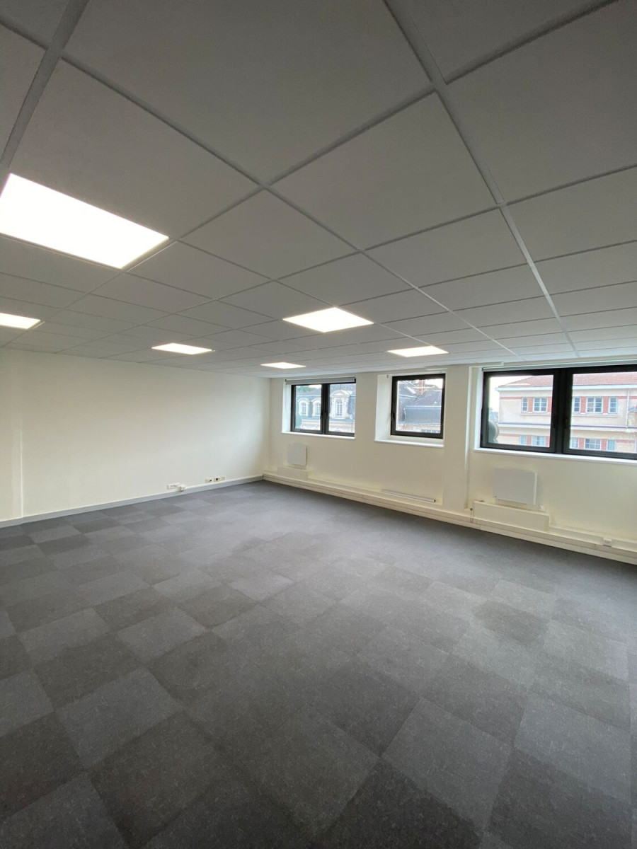 
                                                Vente
                                                 Vente Bureaux Nantes 44000