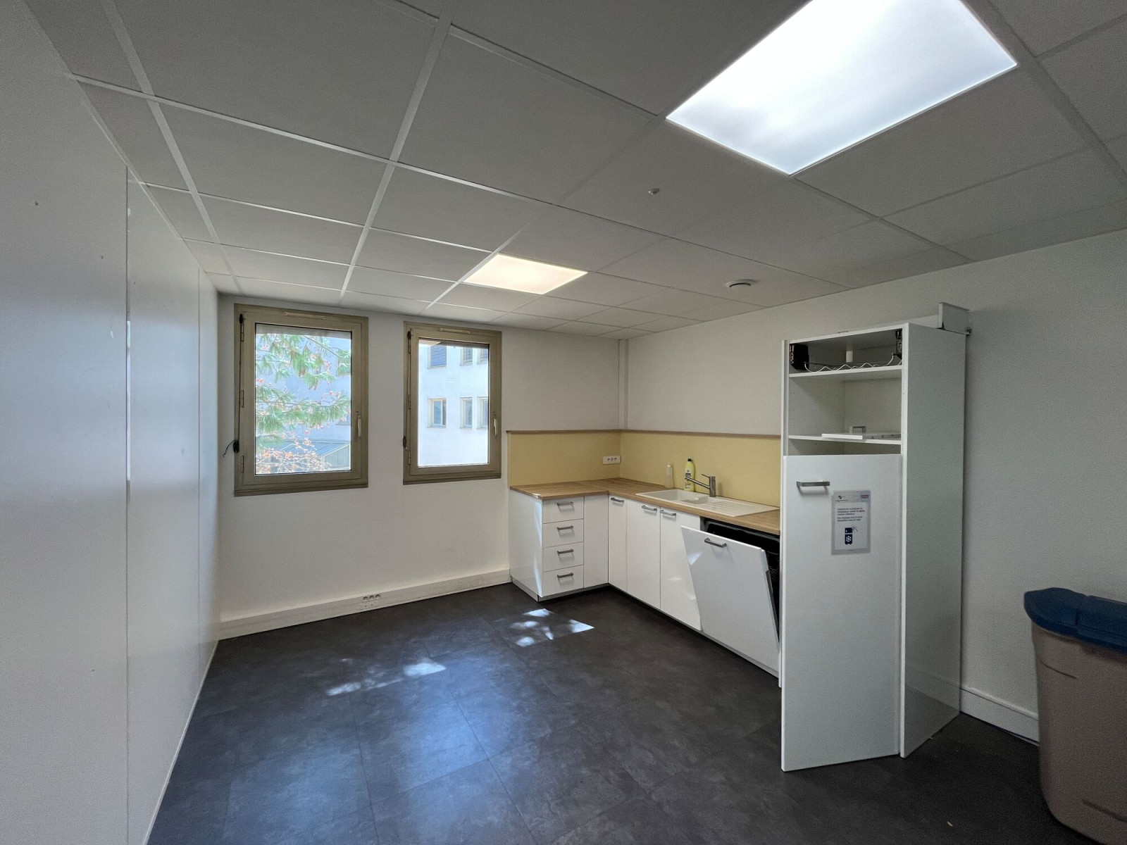 
                                                Vente
                                                 Vente Bureaux Nantes 44000