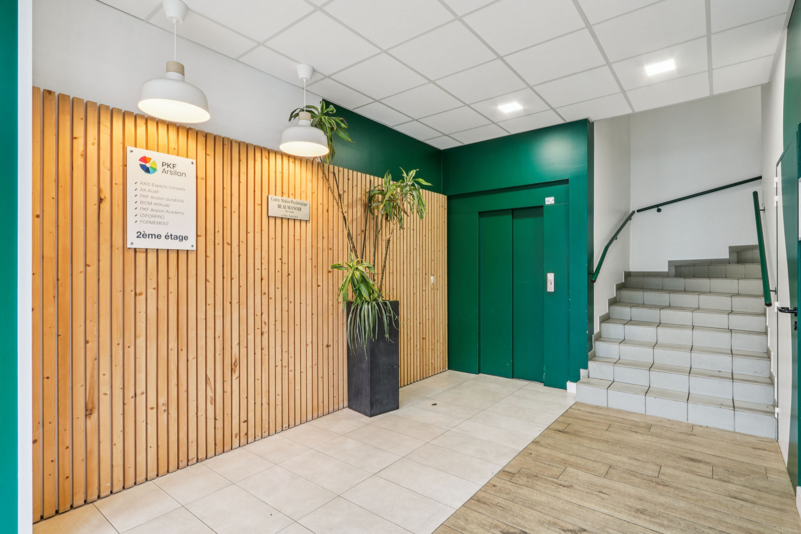 
                                                Vente
                                                 Vente Bureaux Nantes 44100