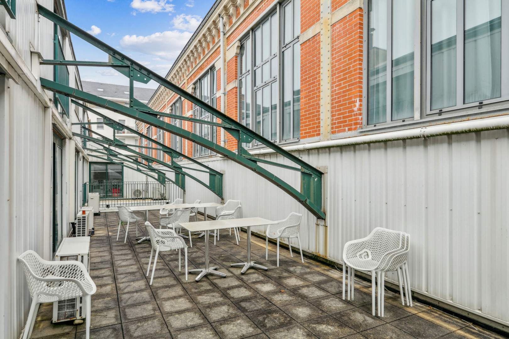 
                                                Vente
                                                 Vente Bureaux Nantes 44100