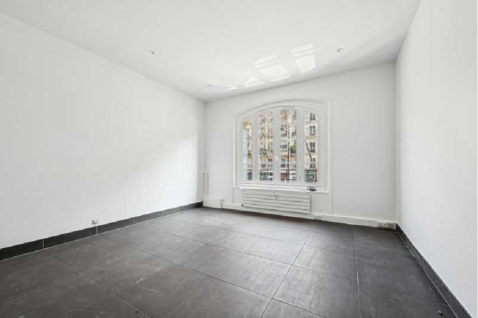 
                                                Vente
                                                 Vente Bureaux Paris 75007