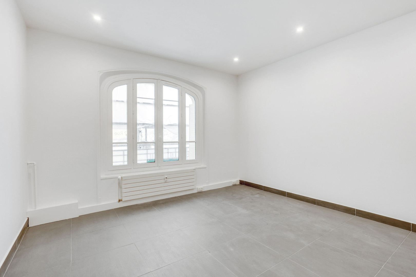 
                                                Vente
                                                 Vente Bureaux Paris 75007