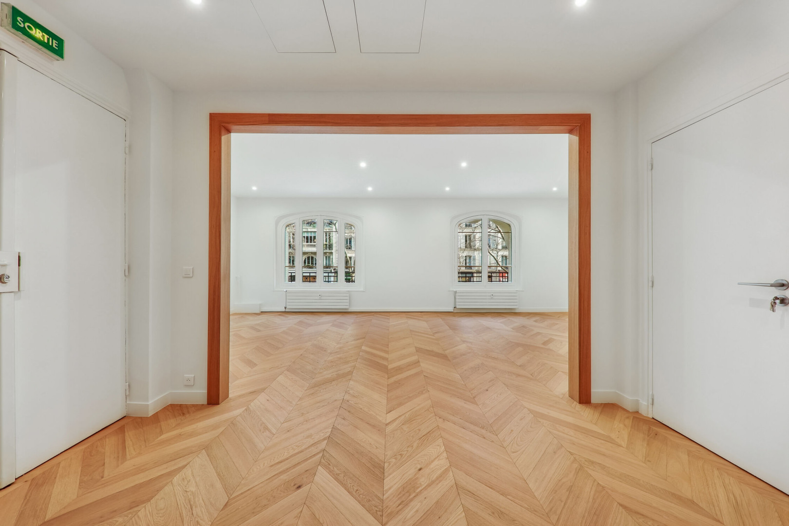 
                                                Vente
                                                 Vente Bureaux Paris 75007