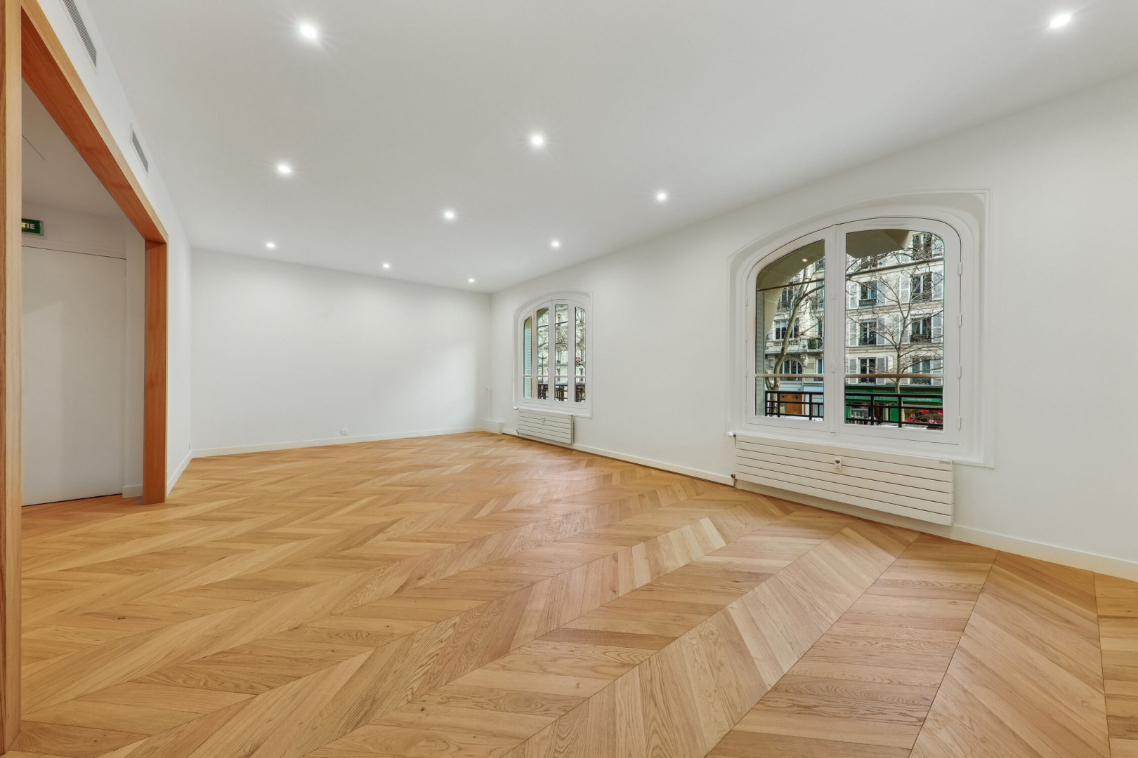
                                                Vente
                                                 Vente Bureaux Paris 75007