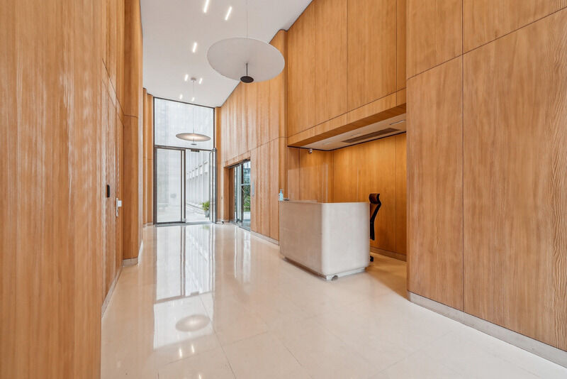 
                                                Vente
                                                 Vente Bureaux Paris 75008