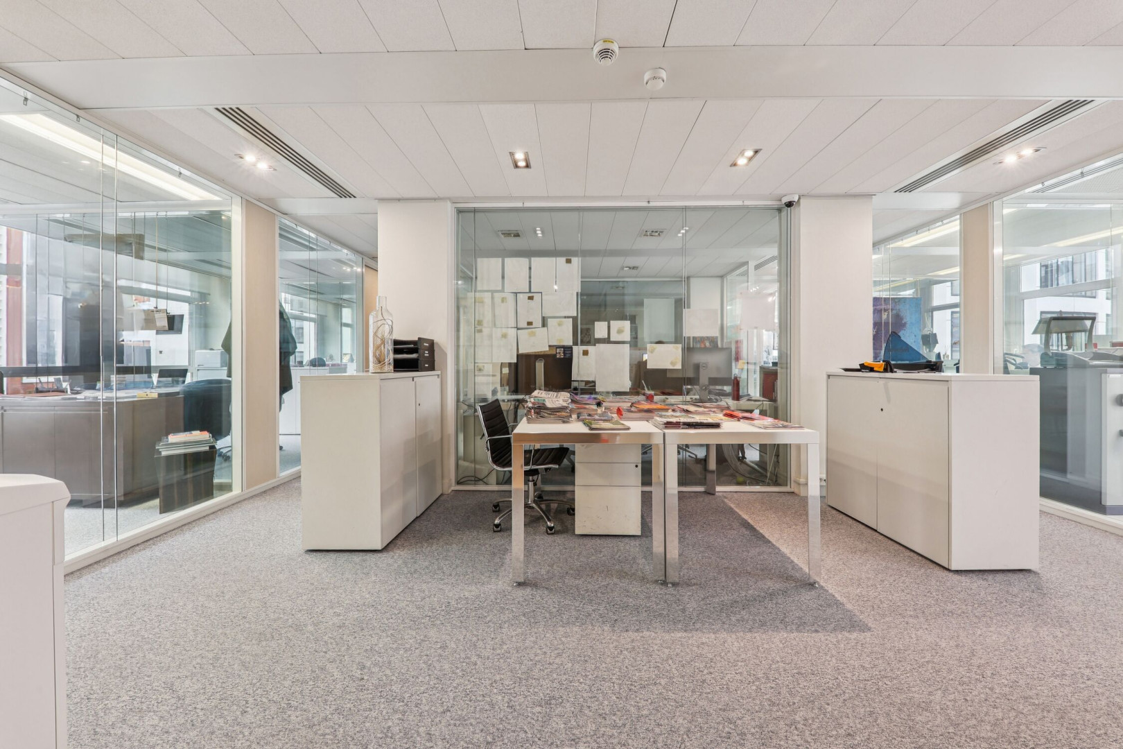 
                                                Vente
                                                 Vente Bureaux Paris 75008