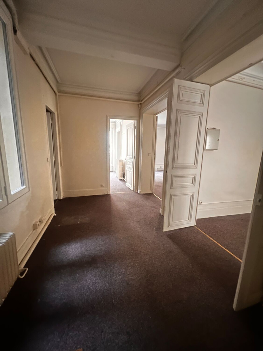 
                                                Vente
                                                 Vente Bureaux Paris 75009