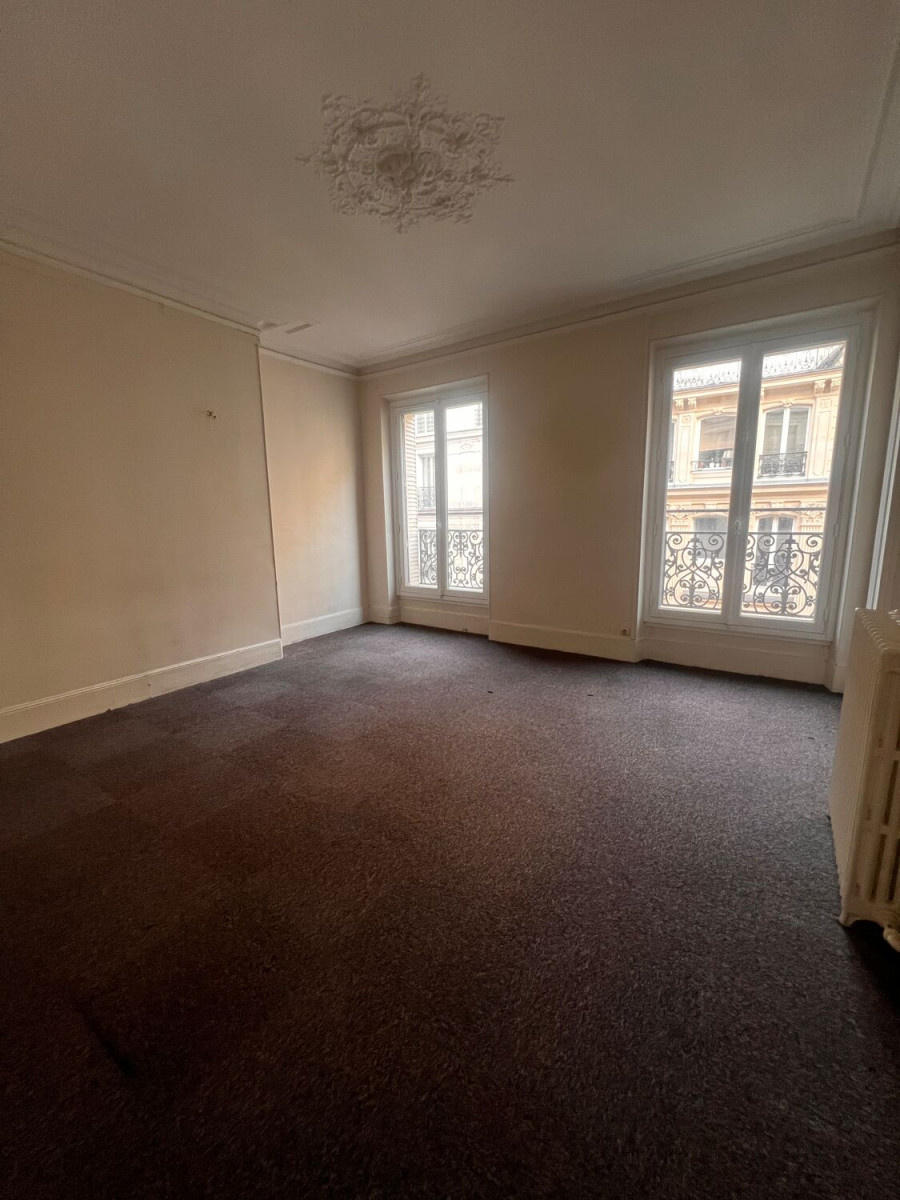 
                                                Vente
                                                 Vente Bureaux Paris 75009