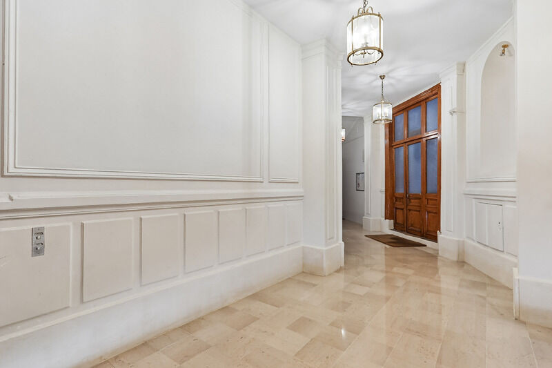 
                                                Vente
                                                 Vente Bureaux Paris 75009