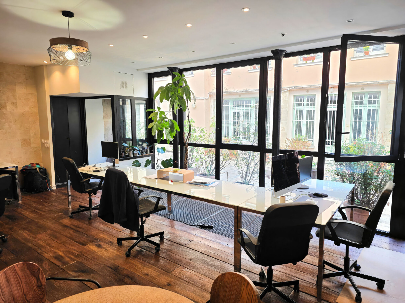 
                                                Vente
                                                 Vente Bureaux Paris 75011