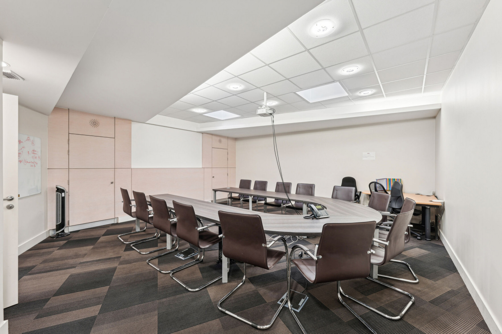 
                                                Vente
                                                 Vente Bureaux Paris 75017