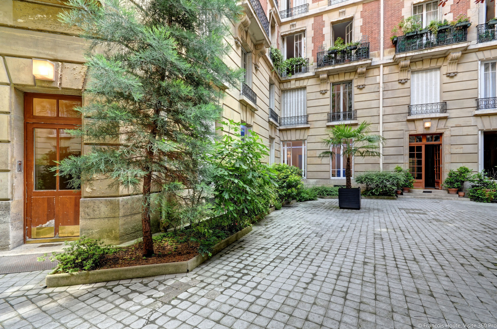 
                                                Vente
                                                 Vente Bureaux Paris 75017