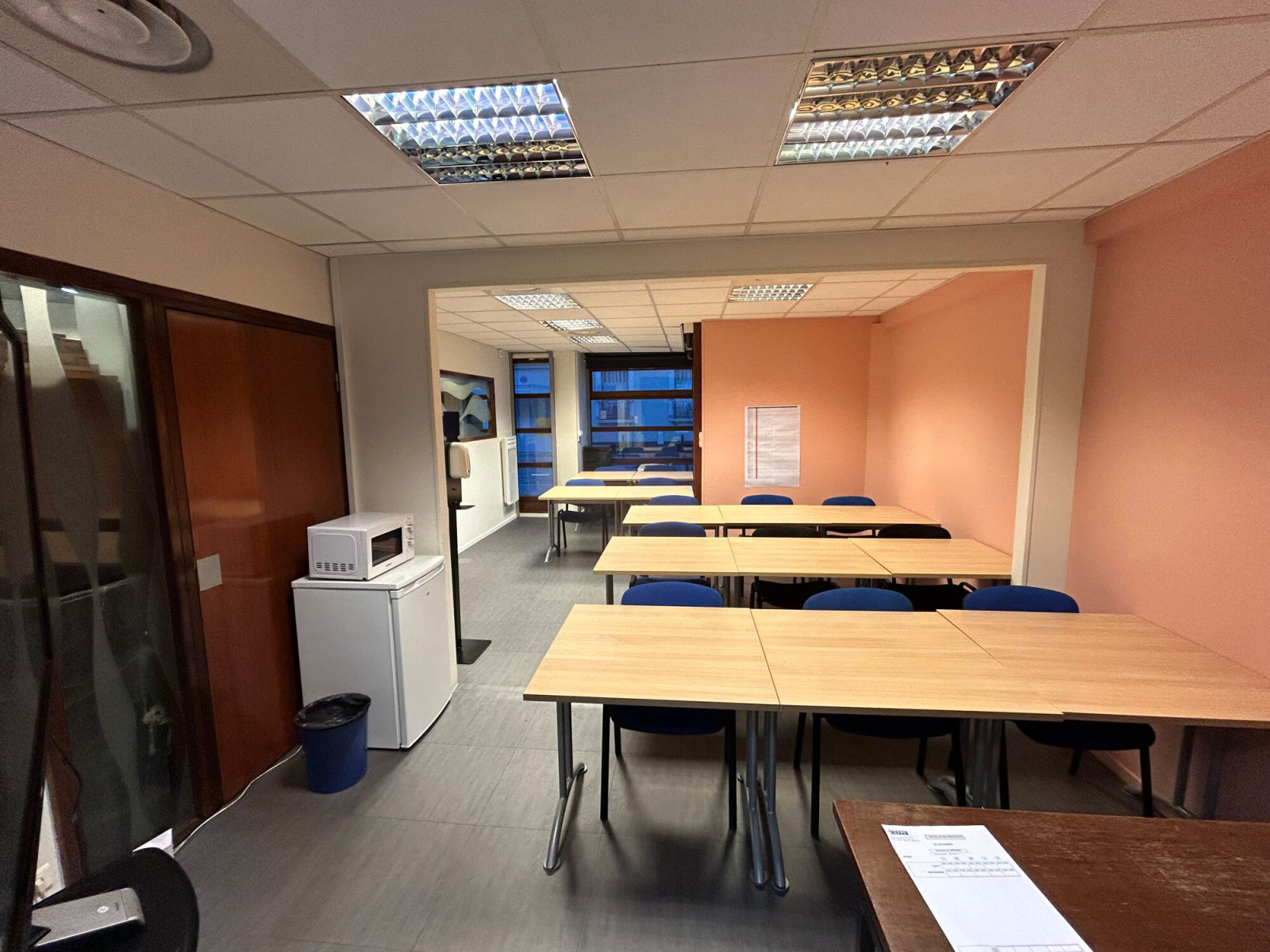 
                                                Vente
                                                 Vente Bureaux Paris 75020