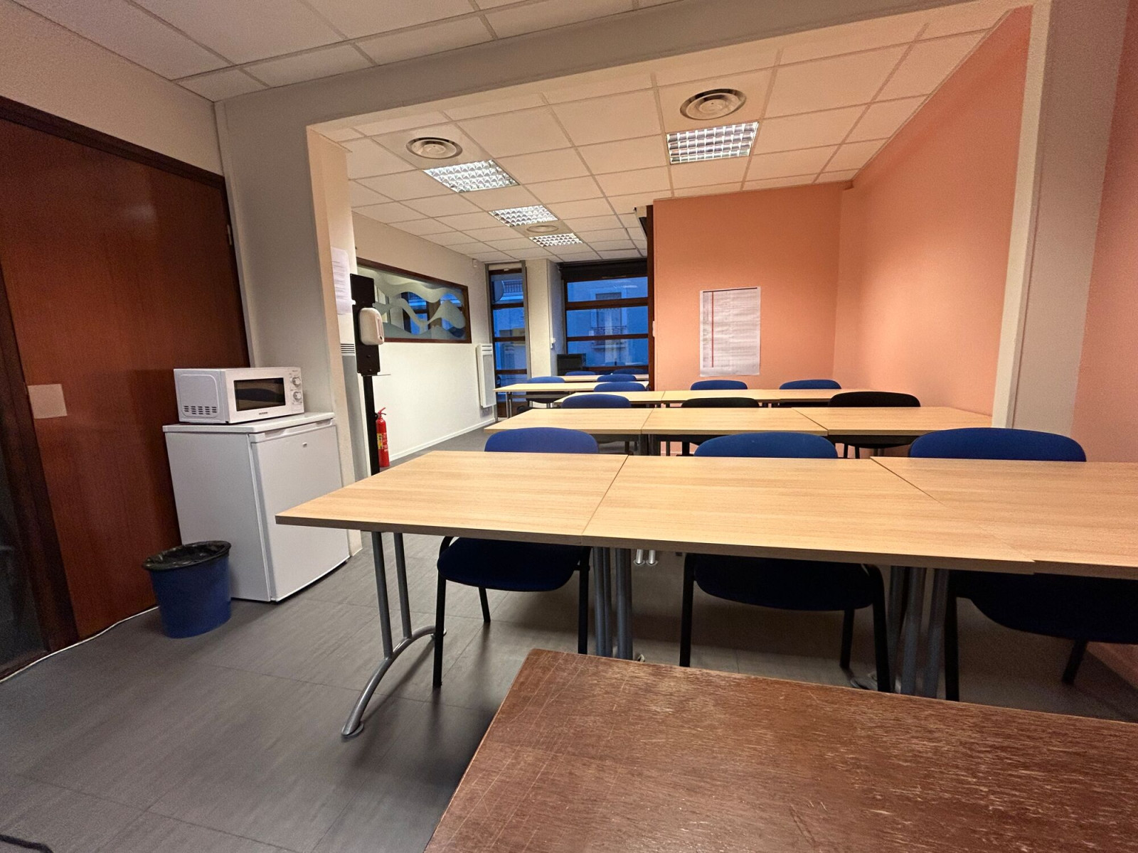 
                                                Vente
                                                 Vente Bureaux Paris 75020