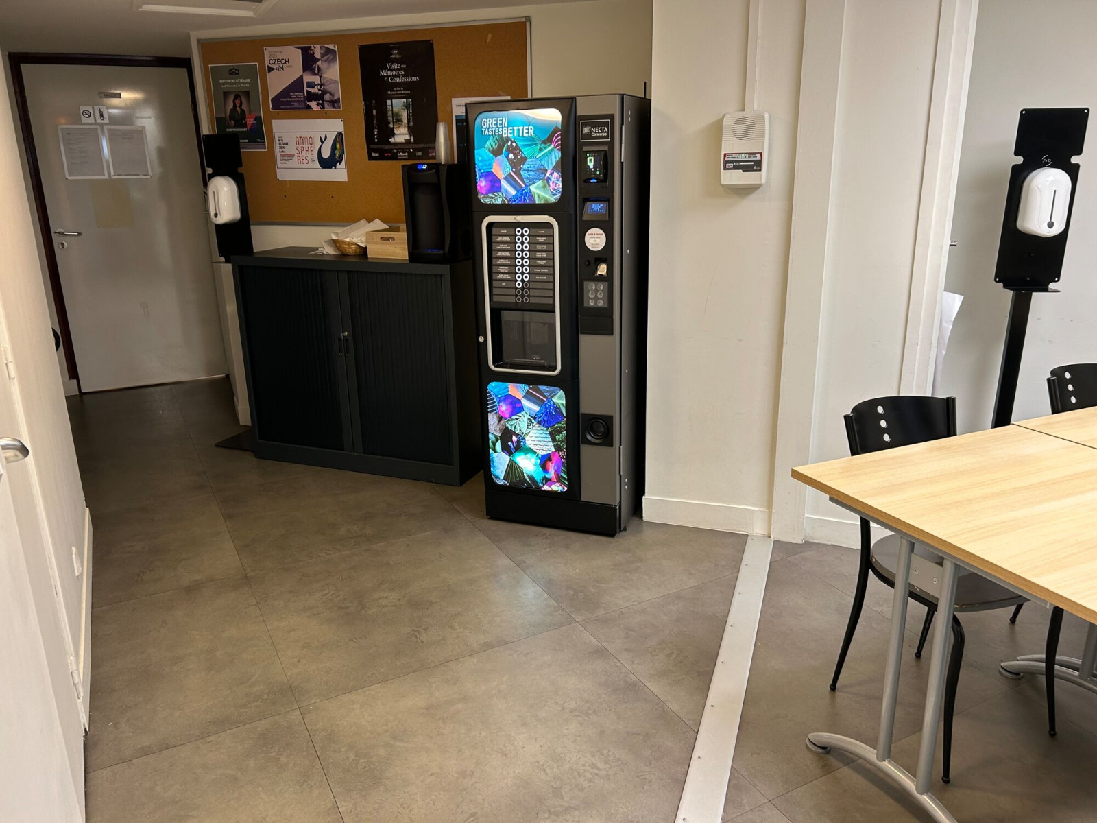 
                                                Vente
                                                 Vente Bureaux Paris 75020