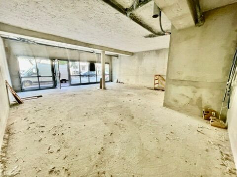 
                                                Vente
                                                 Vente Bureaux Toulon 83200
