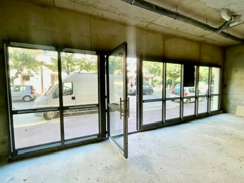 
                                                Vente
                                                 Vente Bureaux Toulon 83200