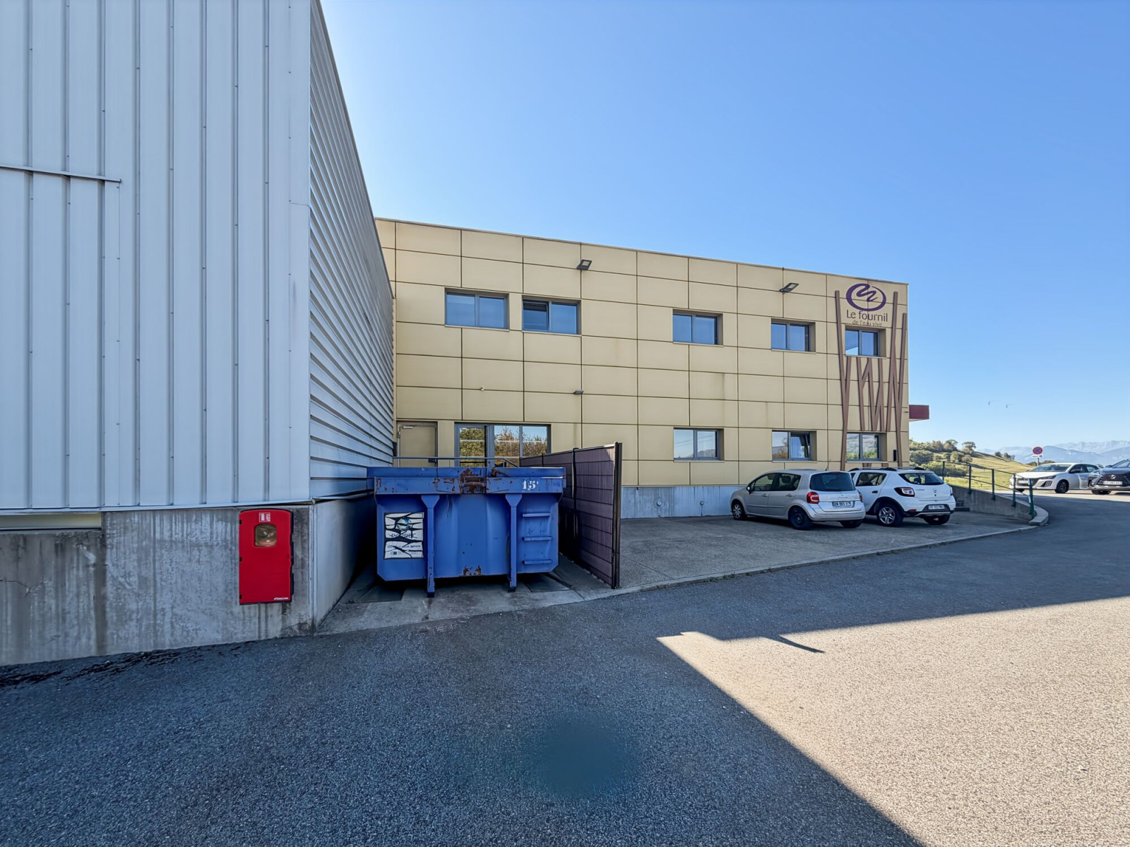 
                                                Vente
                                                 Vente Entrepôts / Locaux d’activités Grenoble 38000