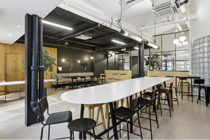 
                                                Vente
                                                 Vente et location Bureaux Boulogne-Billancourt 92100