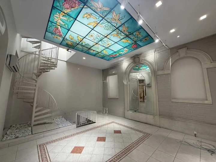 
                                                Vente
                                                 Vente et location Bureaux Marseille 13006