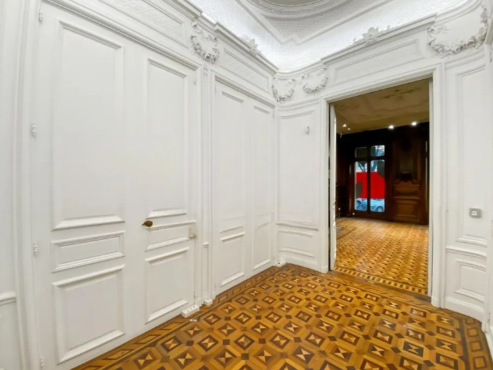 
                                                Vente
                                                 Vente et location Bureaux Marseille 13006