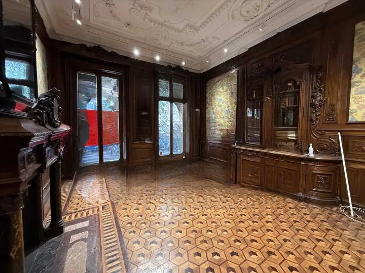 
                                                Vente
                                                 Vente et location Bureaux Marseille 13006